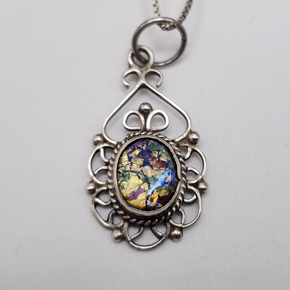 LLA Mexico Jelly Opal pendant sterling silver necklace.   Marked on back.